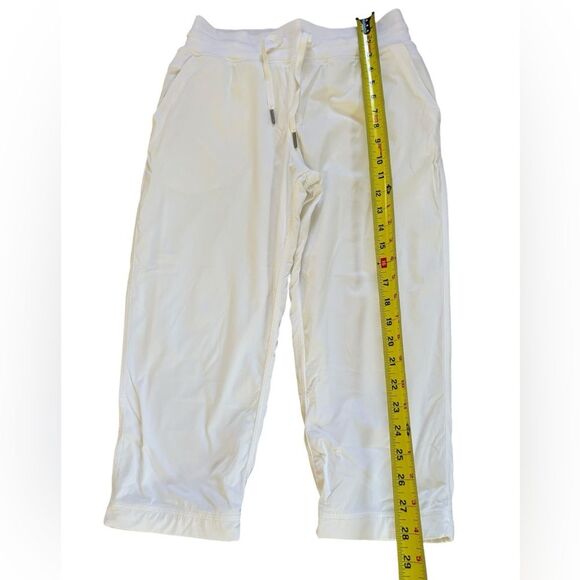 Lululemon Dance Studio Crop Pants Womens Size 4 White Pull On - Picture 9 of 11